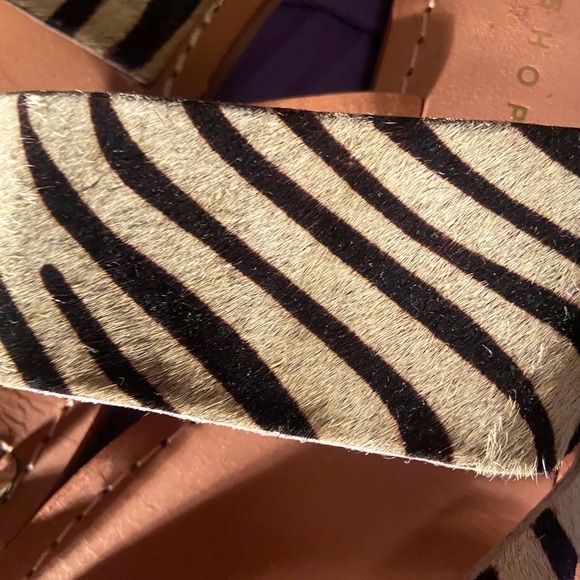 Too Shop zebra print sandals 8.5 - Picture 7 of 7